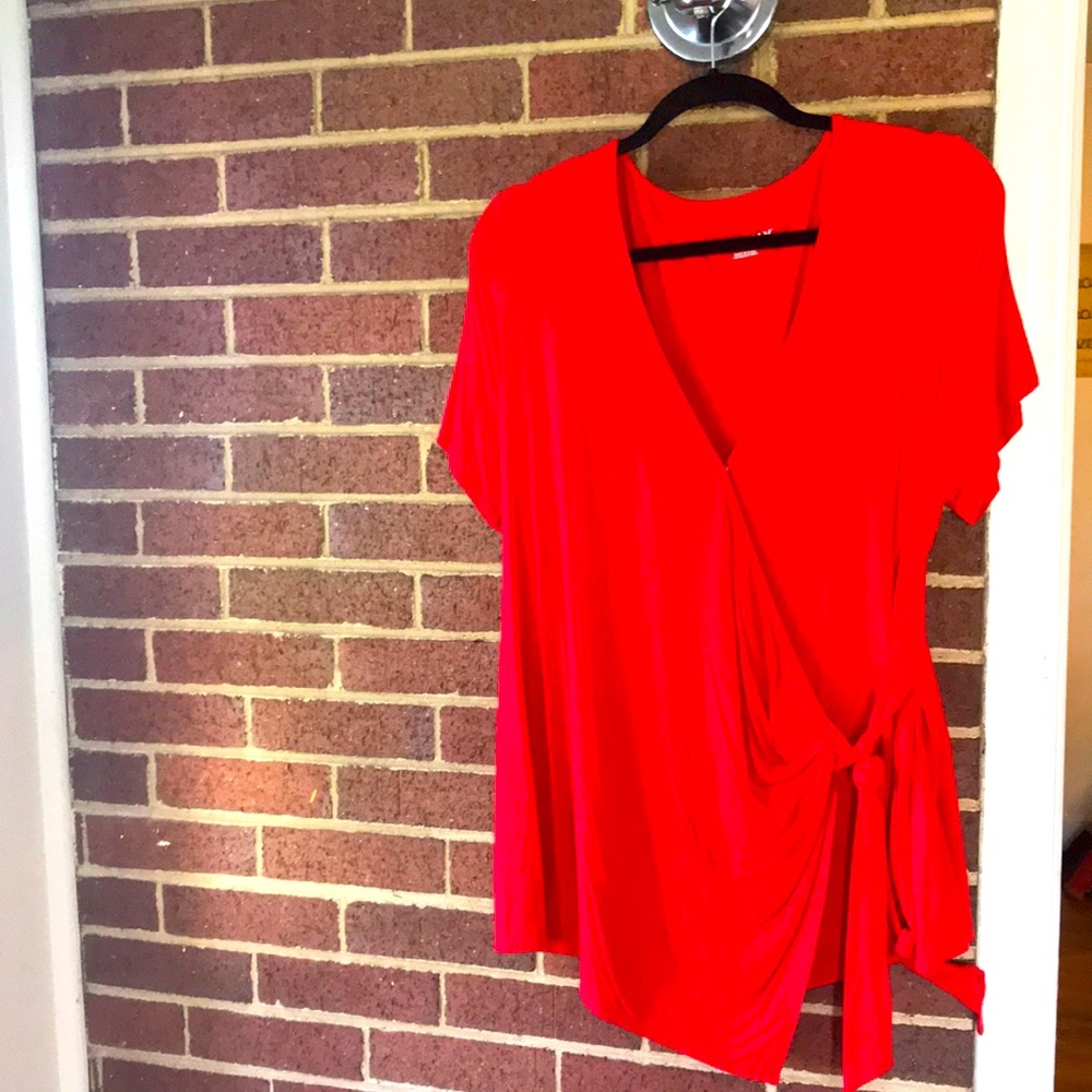 Bright red cross body side-tie V-neck shirt